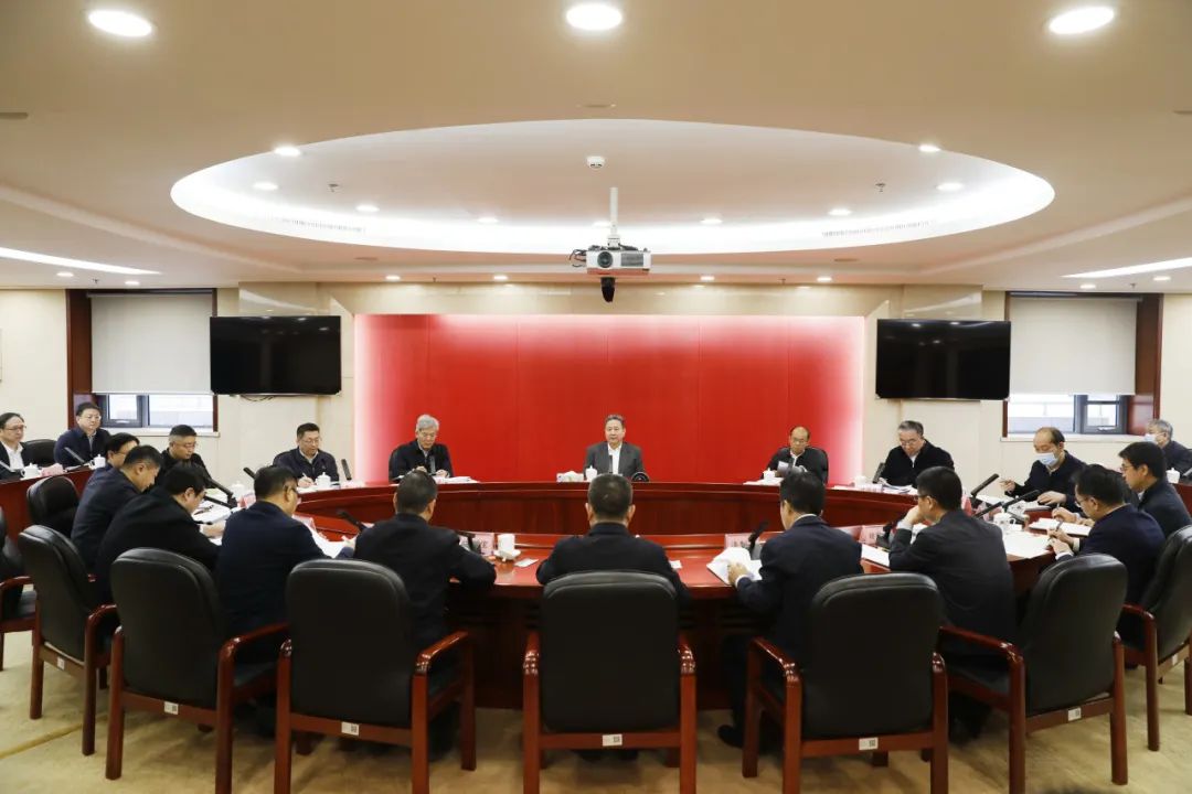 化工公司網(wǎng)站模板,化工公司網(wǎng)頁模板,響應(yīng)式模板,網(wǎng)站制作,網(wǎng)站建站 圖片