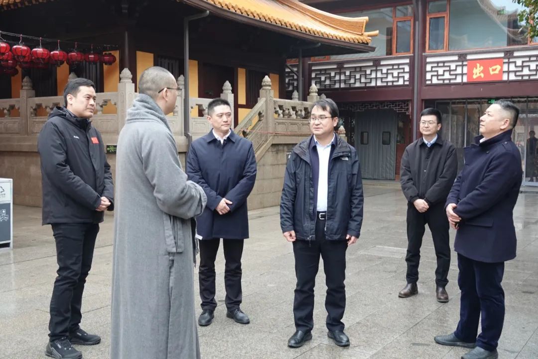 化工公司網站模板,化工公司網頁模板,響應式模板,網站制作,網站建站 圖片