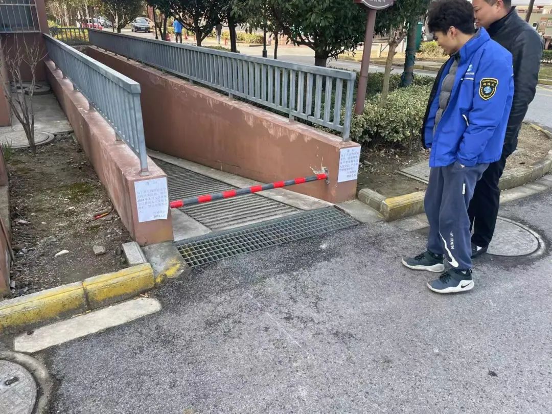 化工公司網站模板,化工公司網頁模板,響應式模板,網站制作,網站建站 圖片