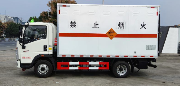 化工公司網(wǎng)站模板,化工公司網(wǎng)頁模板,響應式模板,網(wǎng)站制作,網(wǎng)站建站