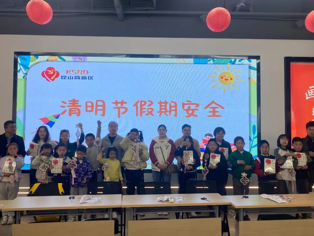 化工公司網站模板,化工公司網頁模板,響危險品倉庫昆山化學品倉儲,昆山危險品倉庫,昆山危化品倉儲,昆山乙類化學品倉儲,昆山甲類危險品倉庫,昆山丙類化學品倉庫,上海甲類危險品倉庫,上海甲類化學品倉庫,上海危險品倉庫,上海危化品倉庫,蘇州甲類危險品倉庫應式模板,網站制作,網站建站 圖片1 (4).jpg